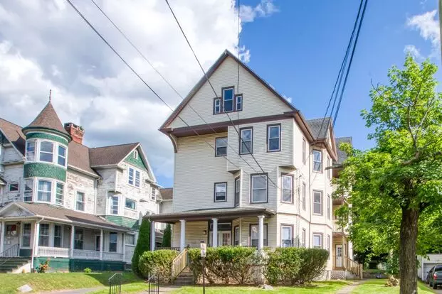 325 Chestnut St Apartment for rent in New Britain, CT