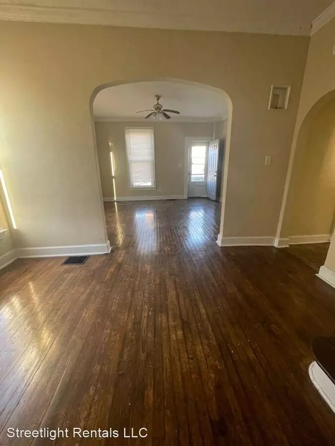 521 S. Whites Apartment for rent in Marion, IN