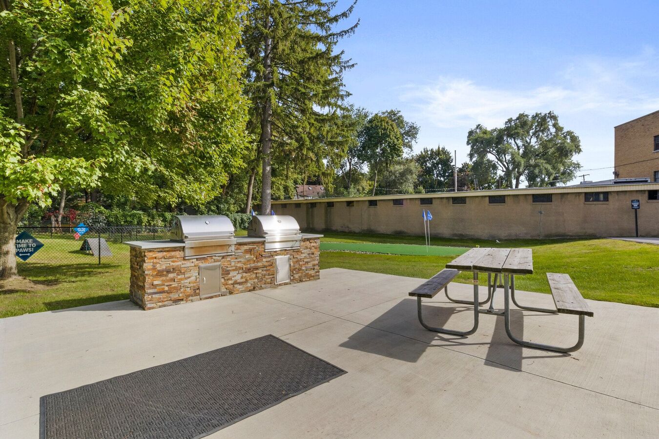 Rochester City Apartments 1392 Monroe Ave Rochester, NY