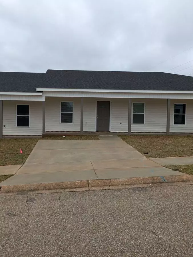 210 Charleston Dr Apartment for rent in Enterprise, AL
