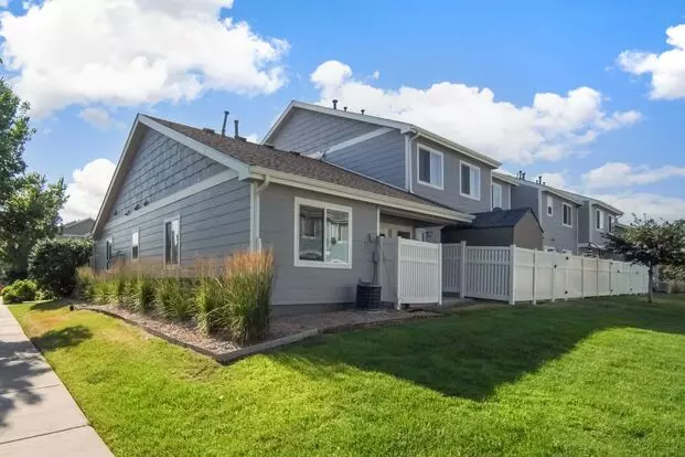 Great Two Bedroom, One Bath Near Airport. Apartment for rent in Denver, CO