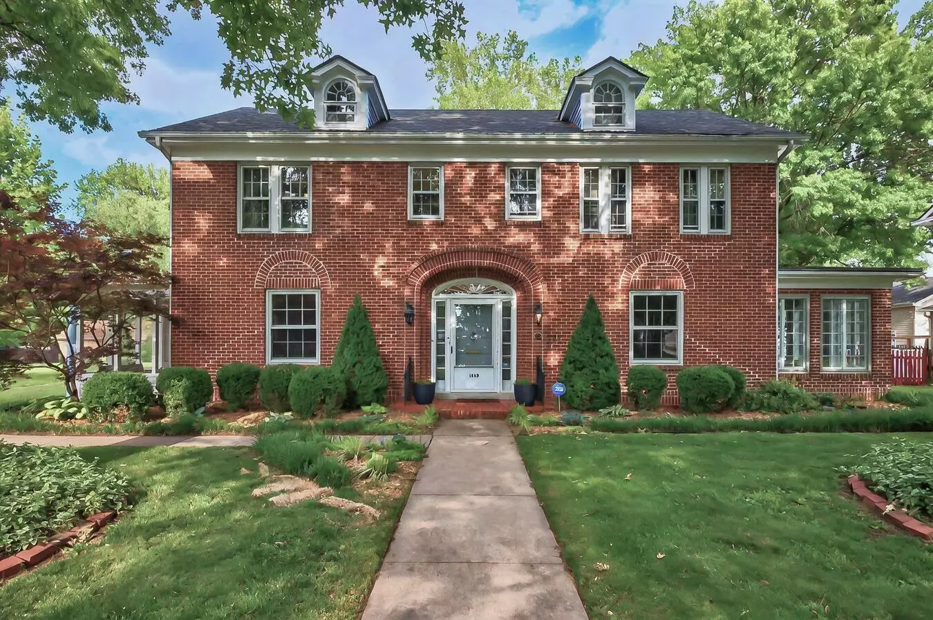 Move In Ready! 5 Bedroom 3.5 Bath Near Washburn University House for rent in Topeka, KS
