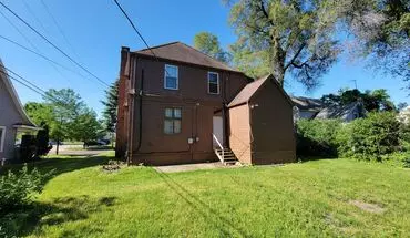 2 of 31 1003 E Washington Apartment for rent in South Bend, IN