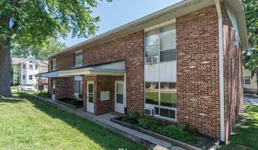413 E 8th St Apartment for rent in Bloomington, IN