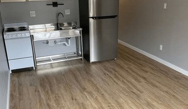 729 W Dixie St Apartment for rent in Bloomington, IN