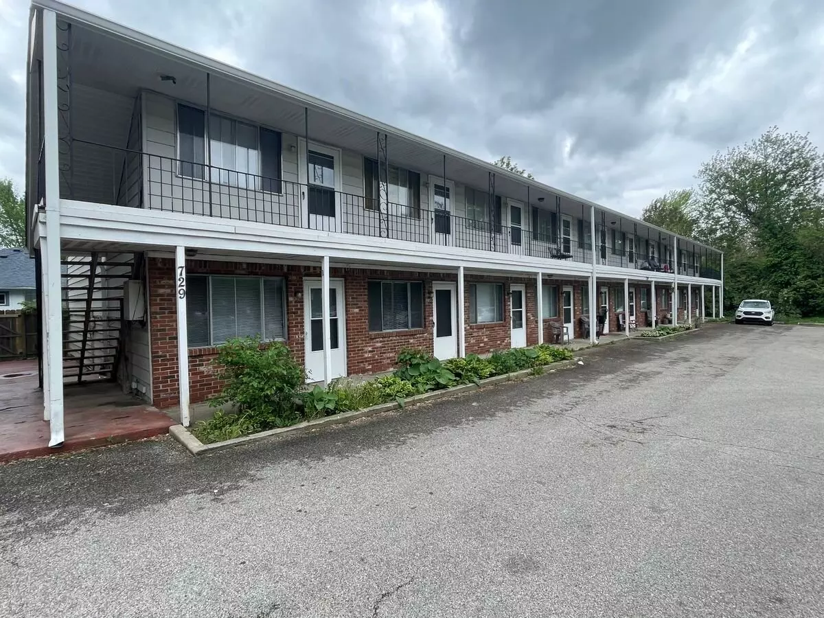 729 W Dixie St Apartment for rent in Bloomington, IN