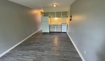 727 W Dixie St Apartment for rent in Bloomington, IN
