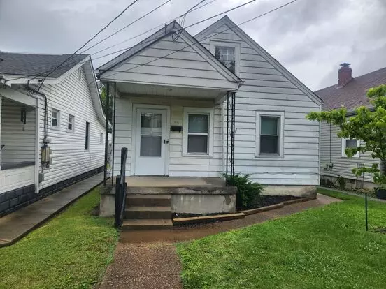 Charming 2 Bedroom 1 Bath Home With Recent Updates! Apartment for rent in Louisville, KY