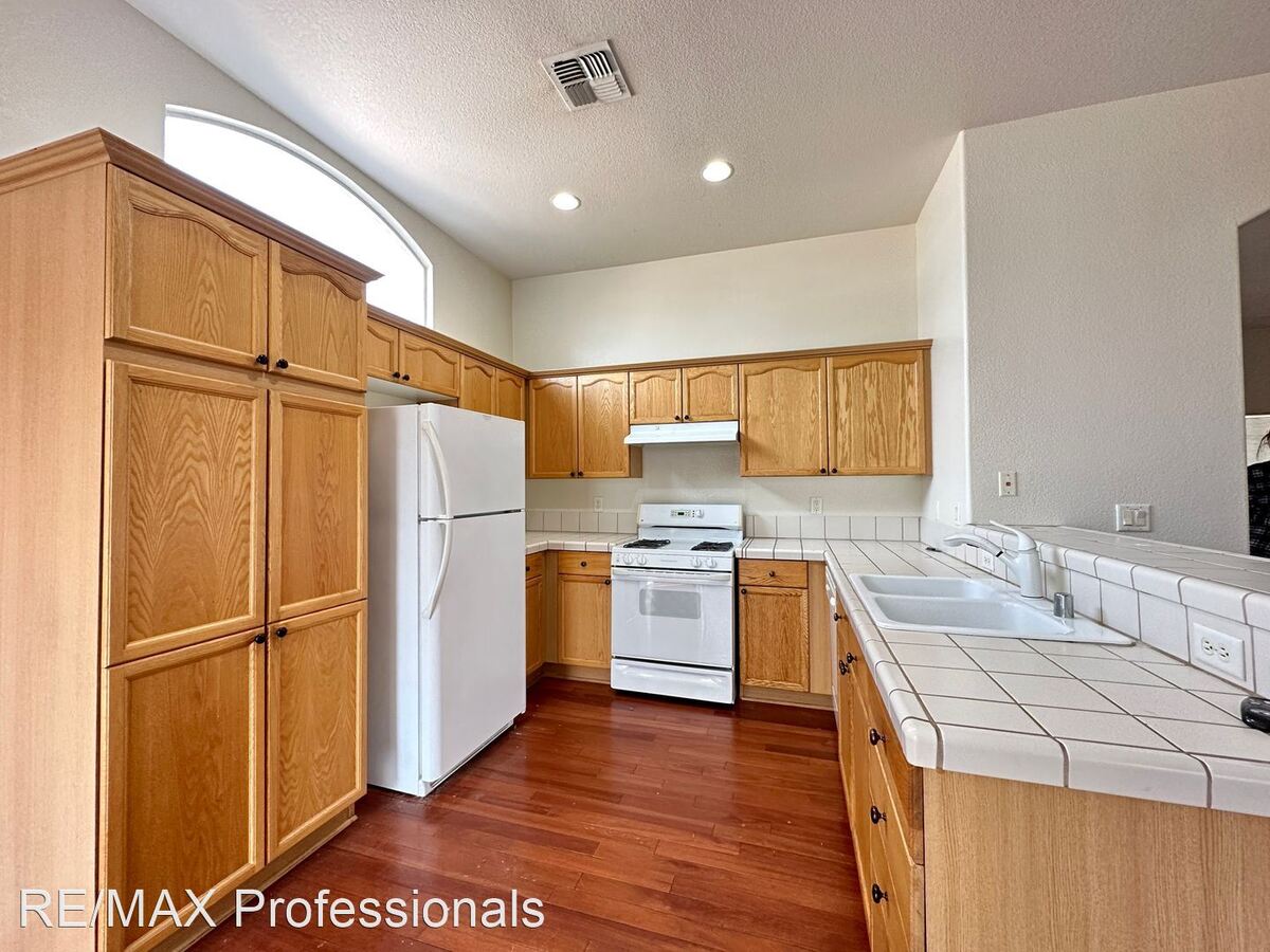 145 Wedgewood Dr Verdi, NV House for Rent Rentable