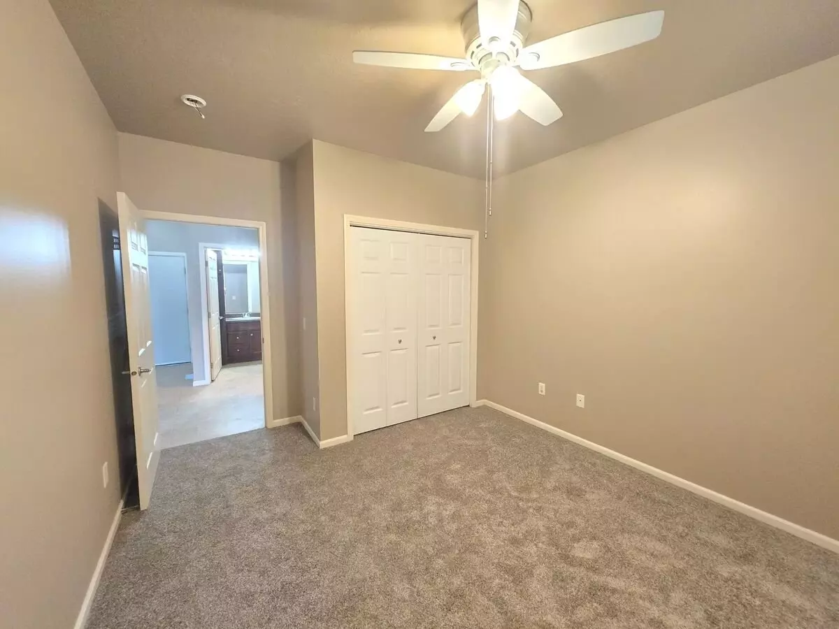4612 E 15th Apartment for rent in Sioux Falls, SD