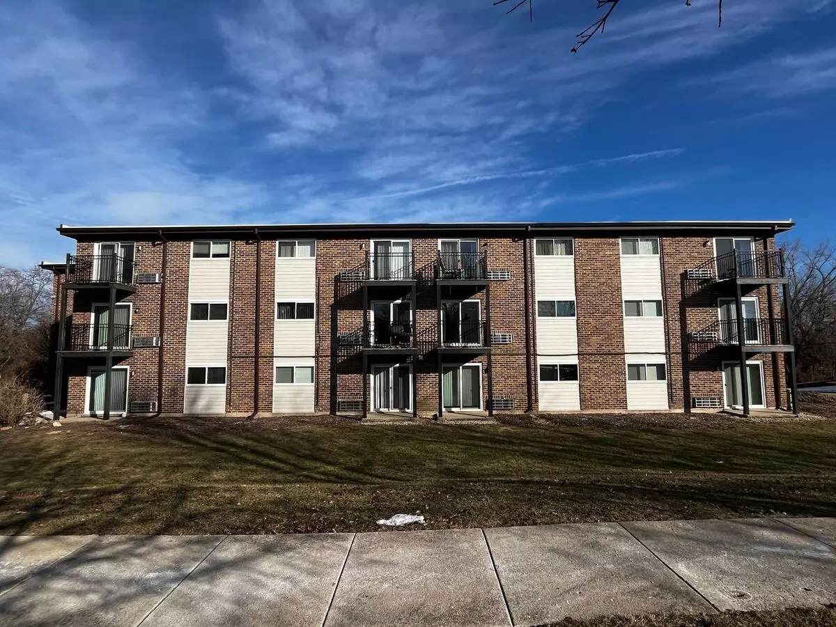 Fender Creek Apartments Apartment for rent in Lisle, IL