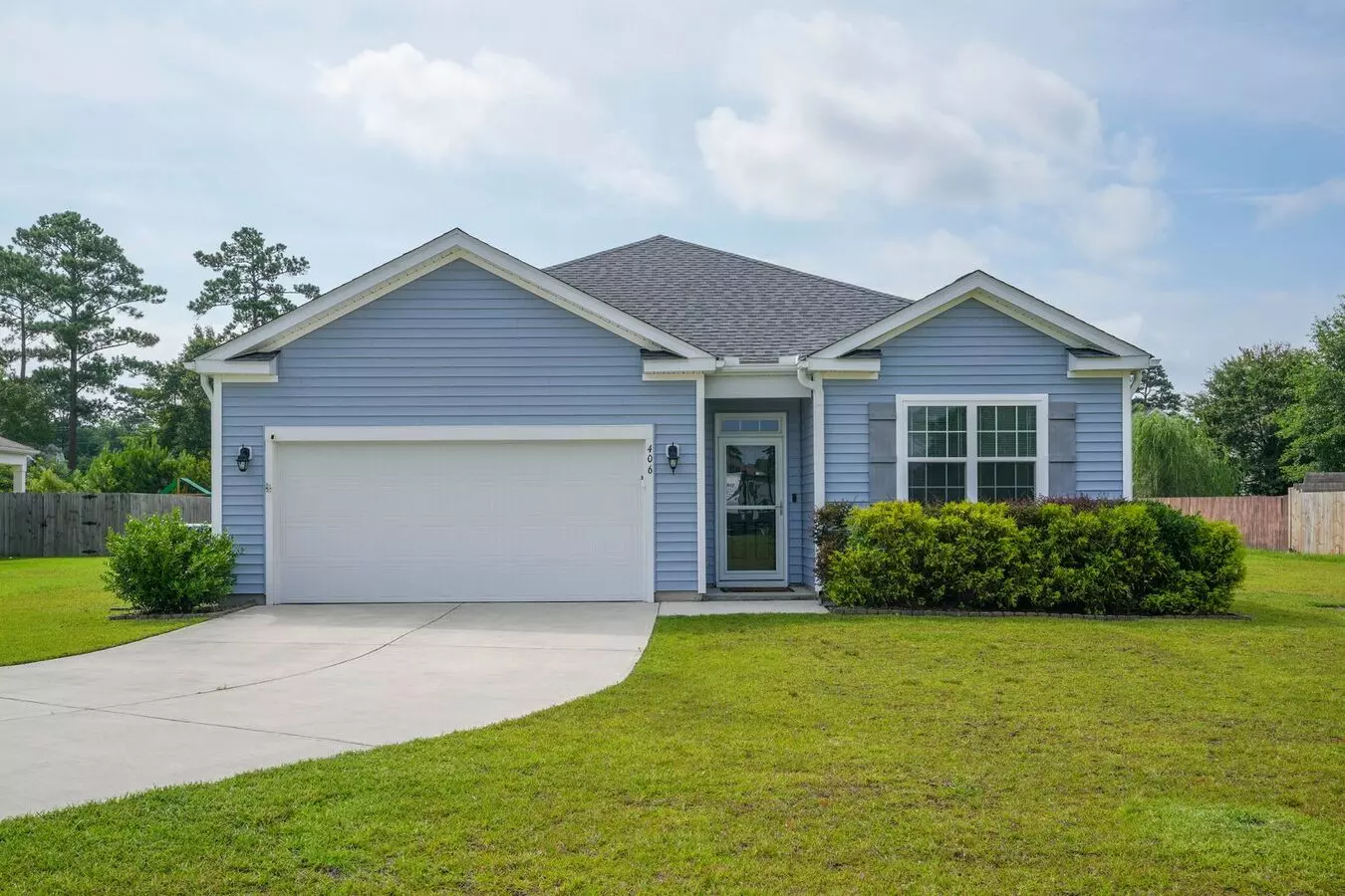 406 Saxby Way House for rent in Holly Ridge, NC