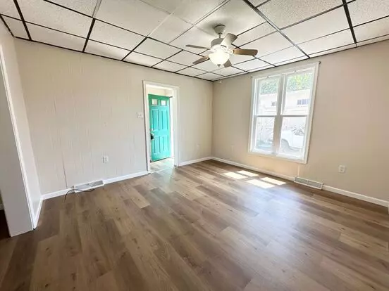 1 Bedroom With Bonus Room In Lebanon! Apartment for rent in Lebanon, PA