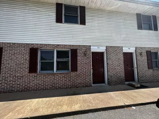110 E Hummelstown St Apartment for rent in Elizabethtown, PA
