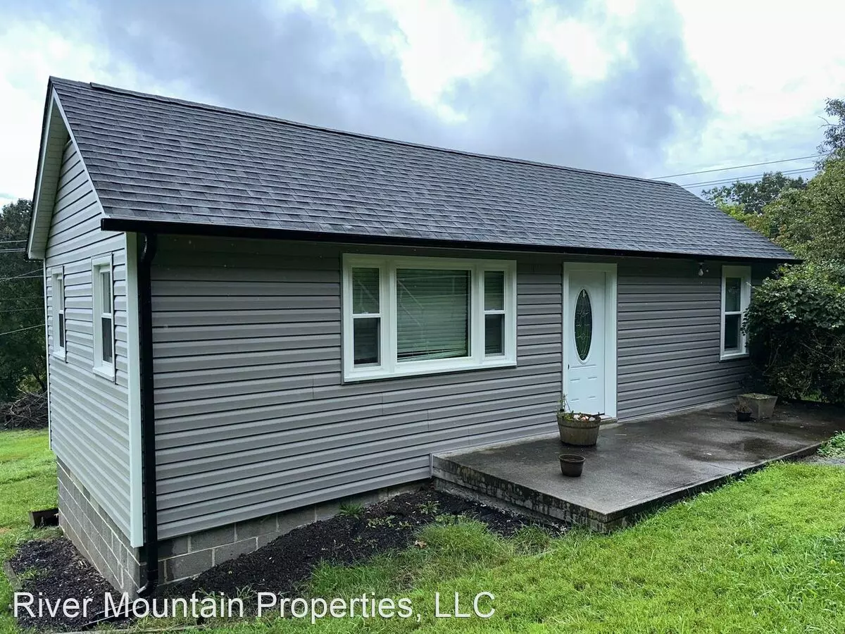 2 Bedroom Close To Downtown Blacksburg In The County House for rent in Blacksburg, VA