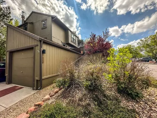 Beautiful & Large 4-bd 2.5-ba, In Boulders Shanahan Ridge Neighborhood (pre-lease 9-10-25) Apartment for rent in Boulder, CO