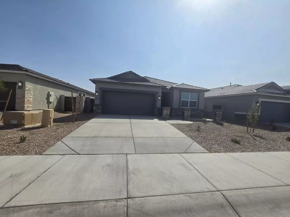 New Build 4 Bed/3 Bath Home House for rent in Buckeye, AZ