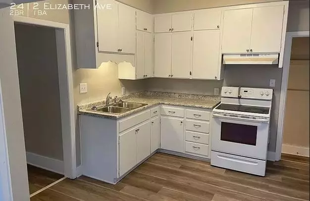 Two Bedroom Home Near Fairgrounds! Apartment for rent in Des Moines, IA