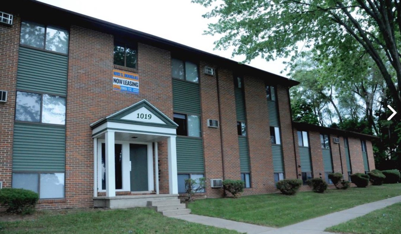 1019 S Douglas St Apartments Mt Pleasant, MI Rentable