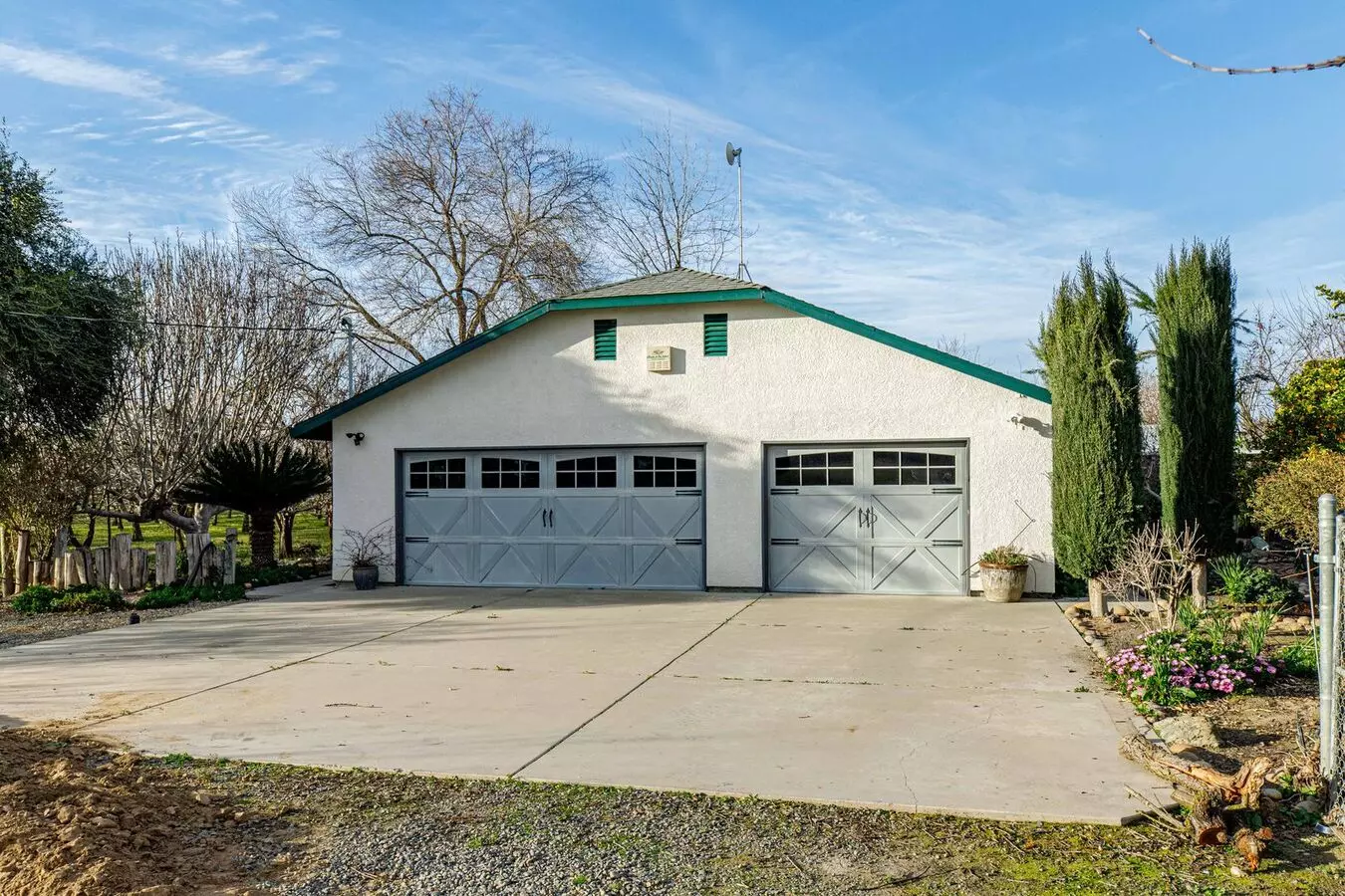 3 Bed, 3 Full Bath Ranchette Available For Rent In Denair House for rent in Denair, CA