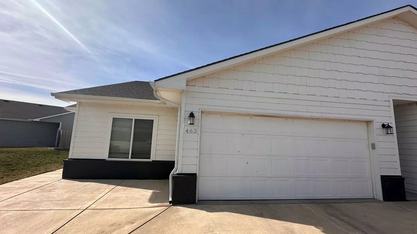 461 S Longbranch Dr Apartment for rent in Maize, KS