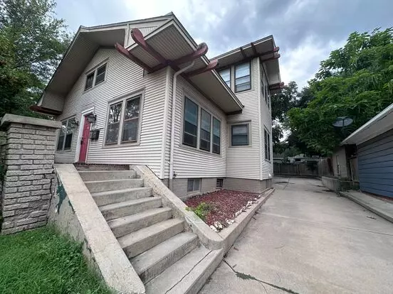 $900 - 3 Bed 1 Bath - Beautiful Apartment Located In College Hill Apartment for rent in Wichita, KS $900 - 3 Bed 1 Bath - Beautiful Apartment Located In College Hill Apartment for rent in Wichita, KS