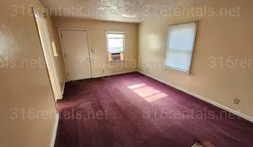 4 of 7 817 N Poplar House for rent in Wichita, KS