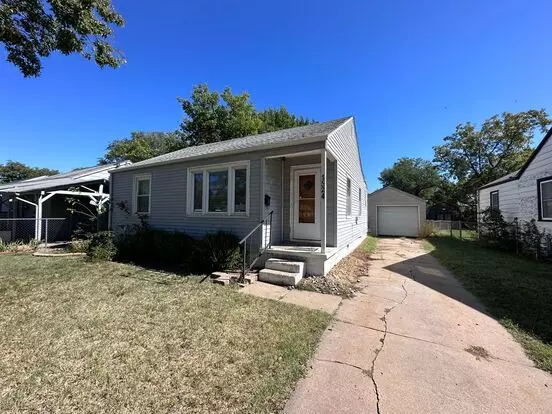 1524 S Martinson Apartment for rent in Wichita, KS