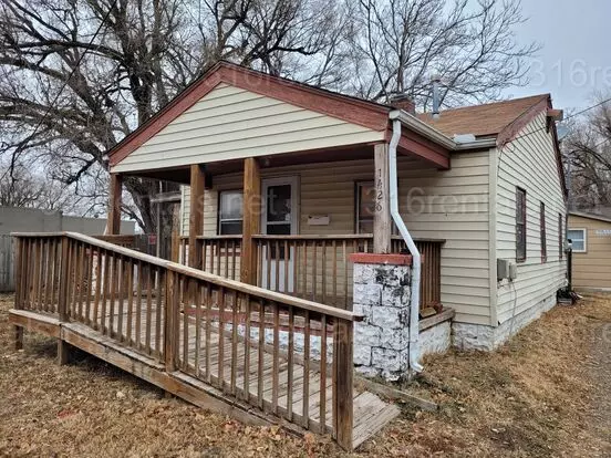 $775 - 2 Bedroom / 1 Bathroom - Single Family Home Apartment for rent in Wichita, KS