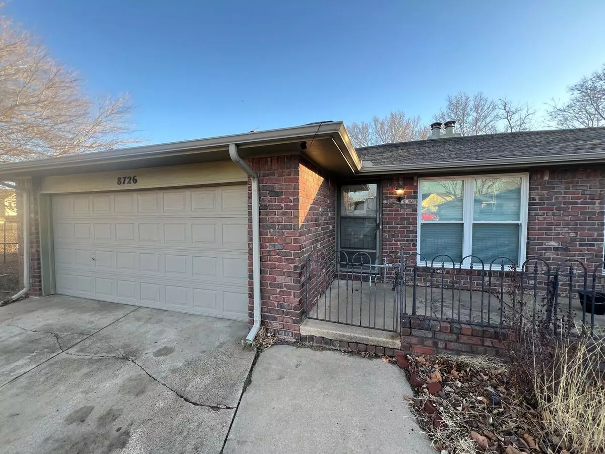 $1350 - 3 Bed 2 Bath - Beautiful Home! House for rent in Wichita, KS