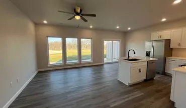 3 of 21 82 Se 381 Rd - Bryson Lake (lakefront) Apartment for rent in Warrensburg, MO