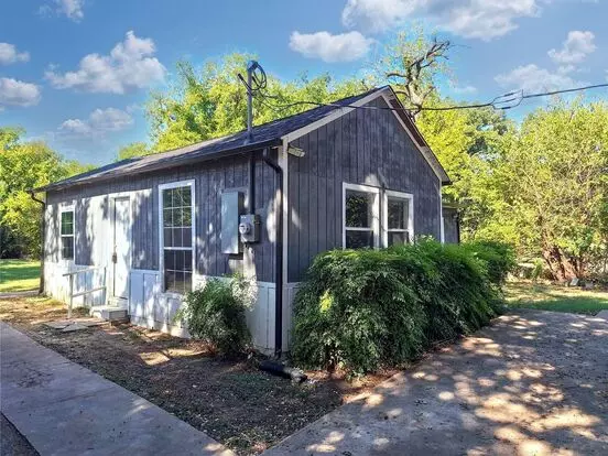 Hurry As This Will Not Last Long! Apartment for rent in Dallas, TX