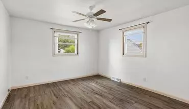 5 of 10 915 917 Byrd Ave Apartment for rent in Neenah, WI