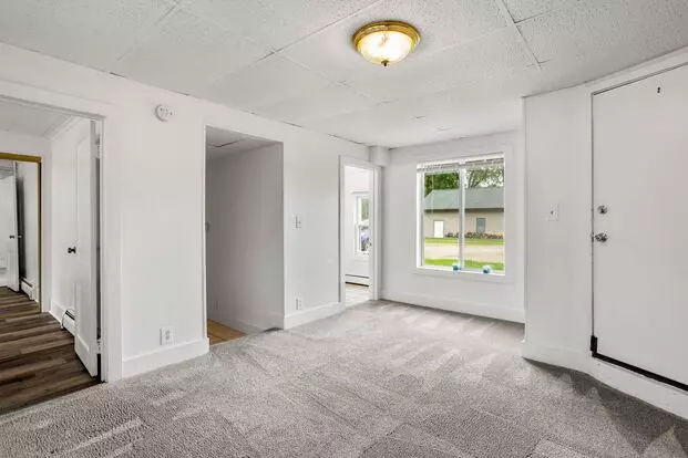 825 Park Ave Apartment for rent in Little Chute, WI