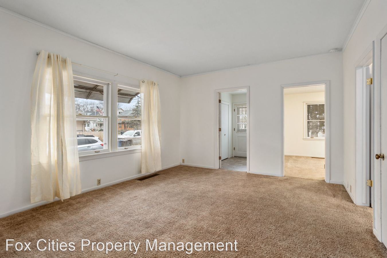 922 W New York Ave Oshkosh, WI House for Rent Rentable