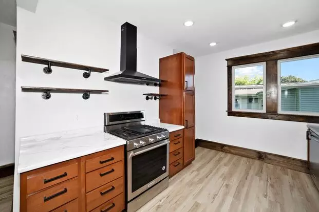 3 Bedroom Custom Neenah Home Apartment for rent in Neenah, WI