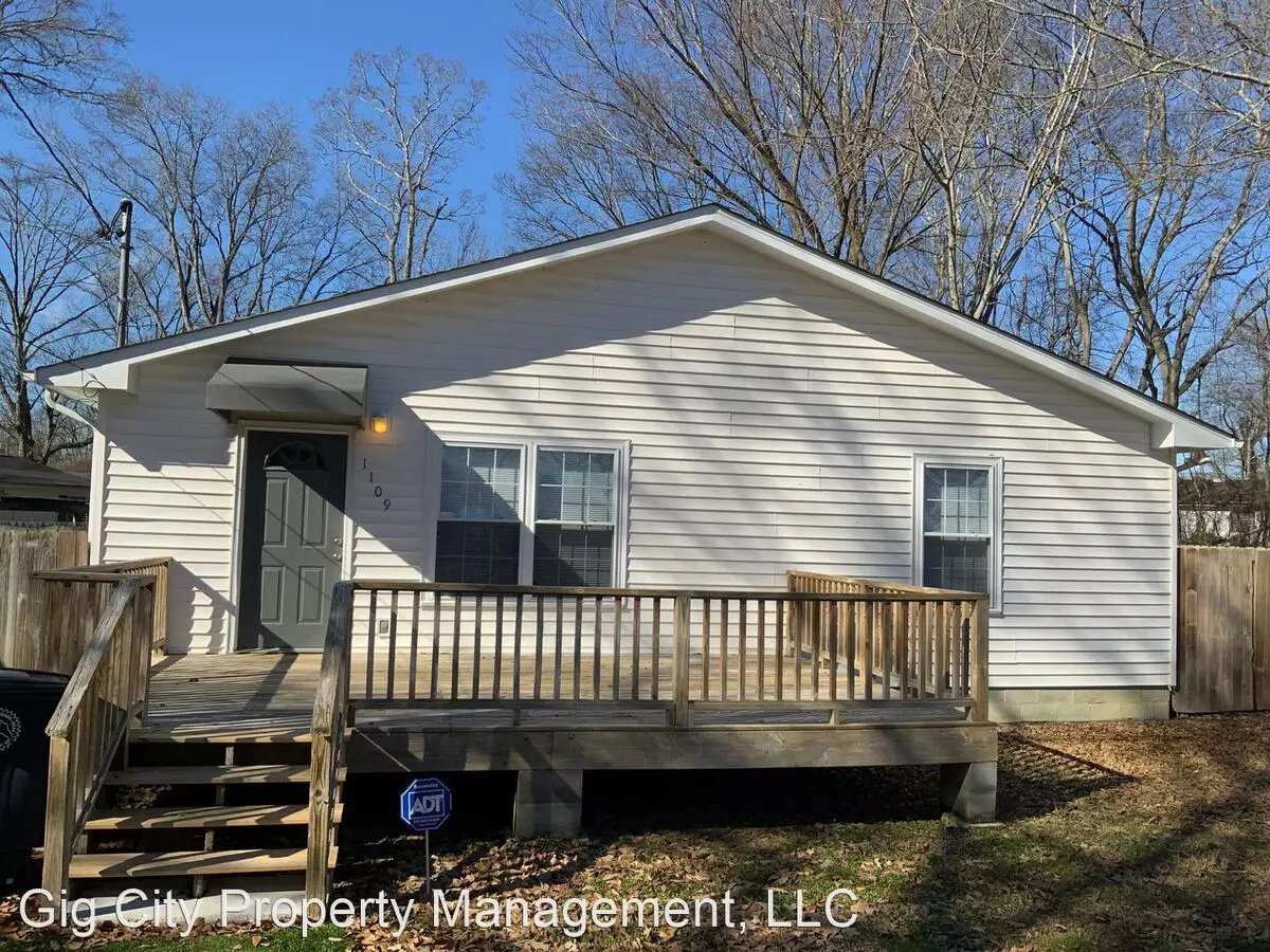 1109 Spring Creek Rd House for rent in Chattanooga, TN