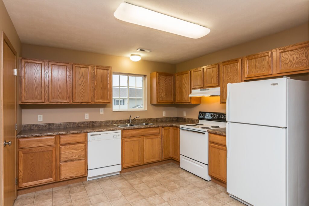 Briar Creek Townhomes Apartments Watertown, SD Rentable