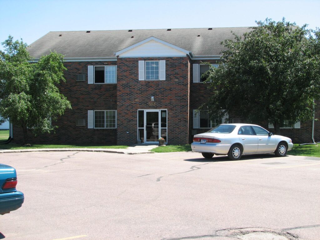 Walnut Apartments 514 S Walnut St Elk Point, SD Rentable