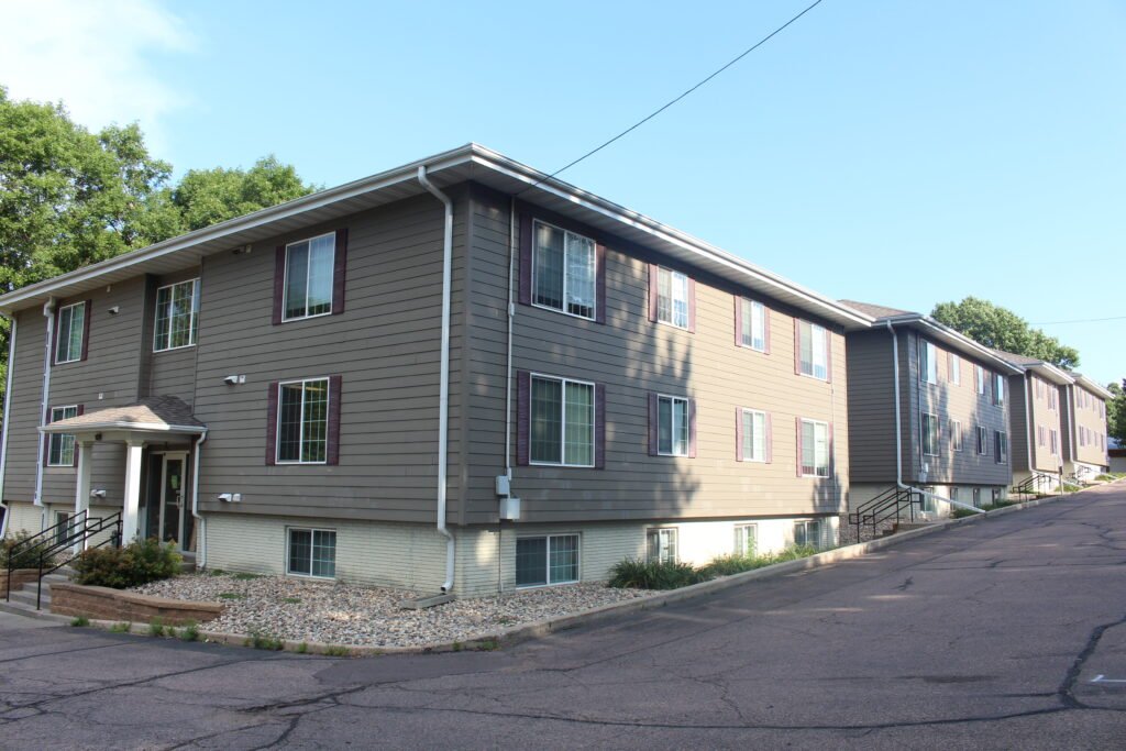 Spring Hill Apartments Sioux Falls, SD Rentable