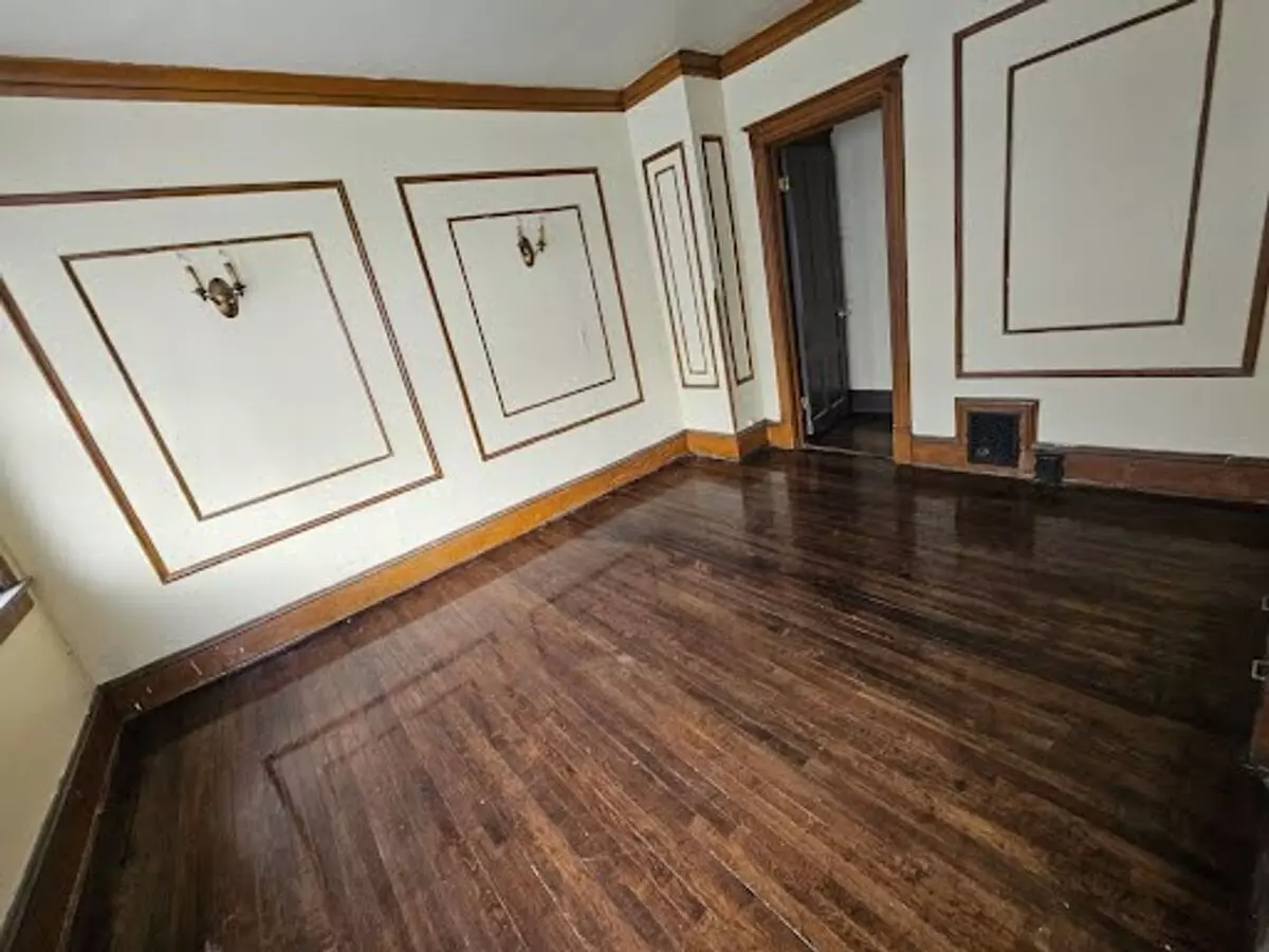 2502 N 9th St. (aka) 824 W Wright Apartment for rent in Milwaukee, WI