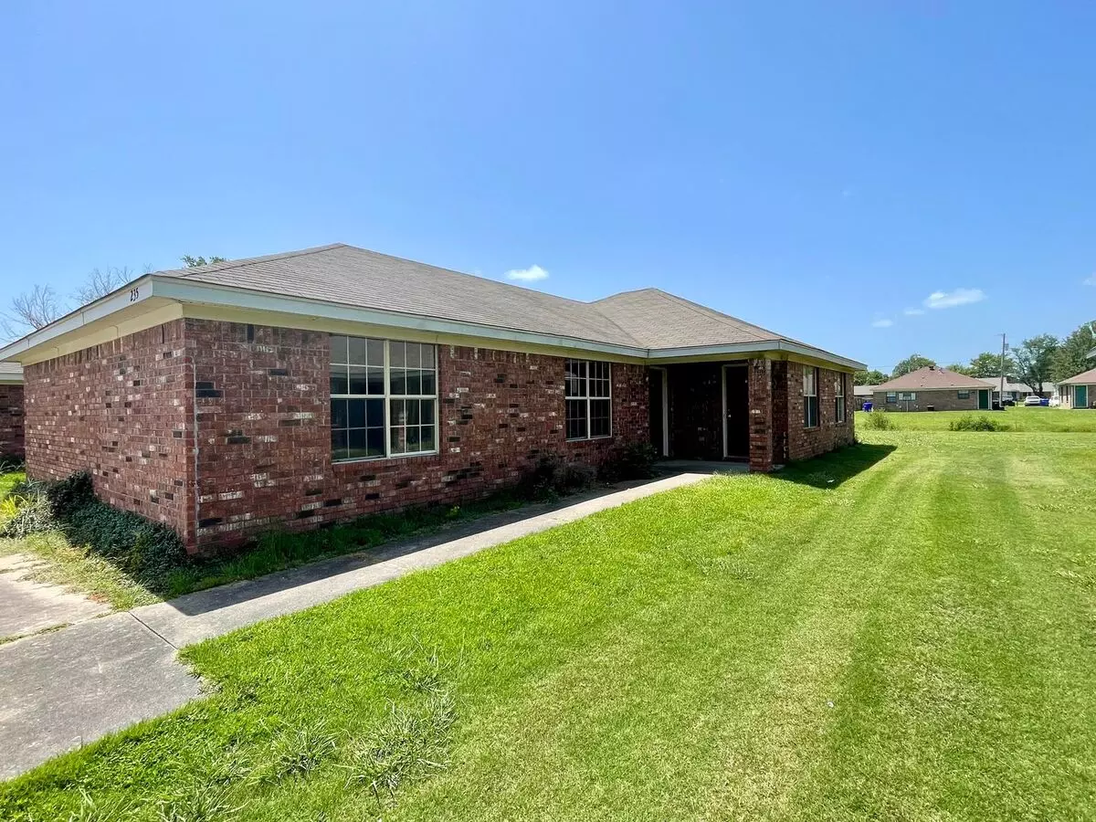 235 S Ash St Apartment for rent in Conway, AR