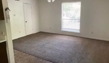 2 of 5 109 Smith Apartment for rent in San Marcos, TX