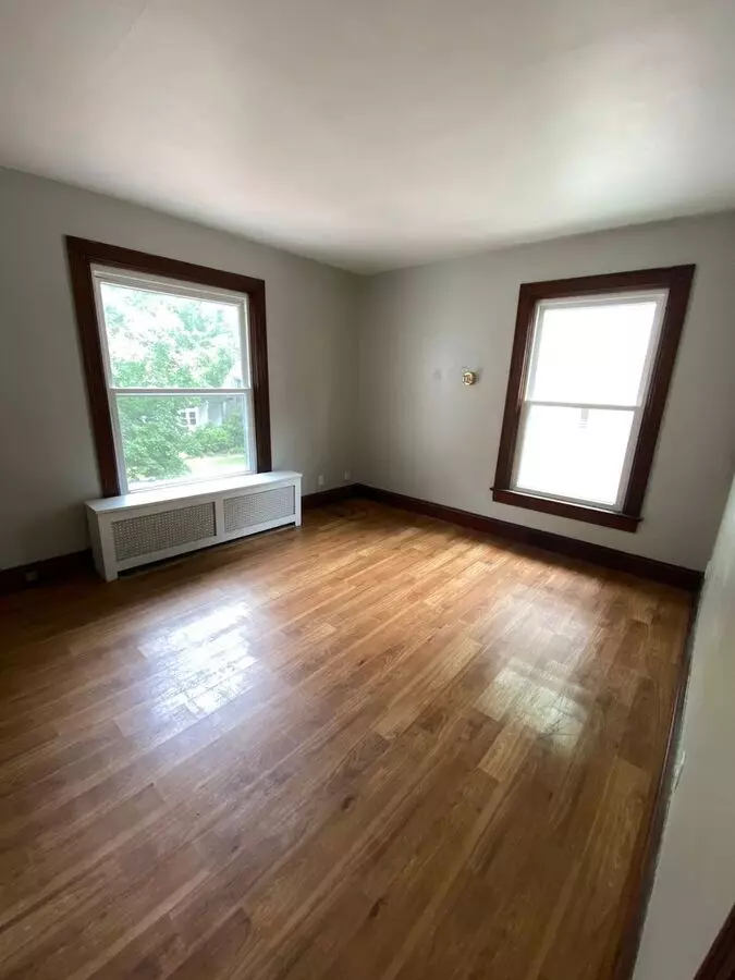 703 E 14th St Apartment for rent in Davenport, IA
