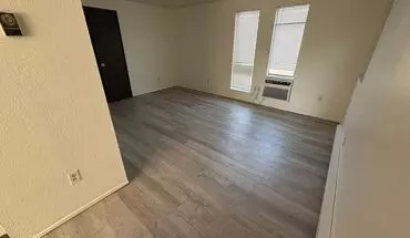 2 of 5 Cherry Ave 8 Plex's Apartment for rent in Yakima, WA