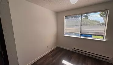 4 of 5 Cherry Ave 8 Plex's Apartment for rent in Yakima, WA