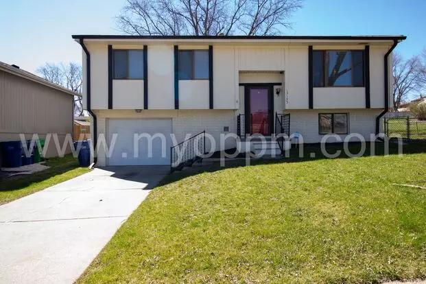 Beautiful 4 Bed 2 Bath Home For Rent In Millard Apartment for rent in Omaha, NE