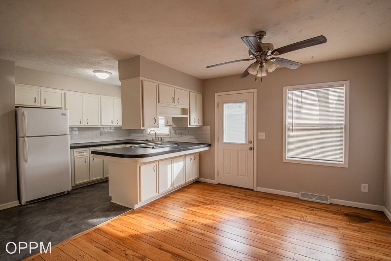 8639 Lakeview Dr Omaha, NE House for Rent Rentable