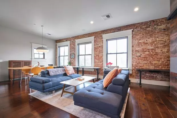 Furnished 2 Bdrm/2 Bath Condo In The Heart Of Downtown Ashland! Apartment for rent in Ashland, OR