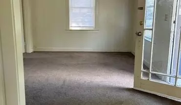 3 of 5 Cozy One Bedroom Cottage Apartment for rent in Medford, OR